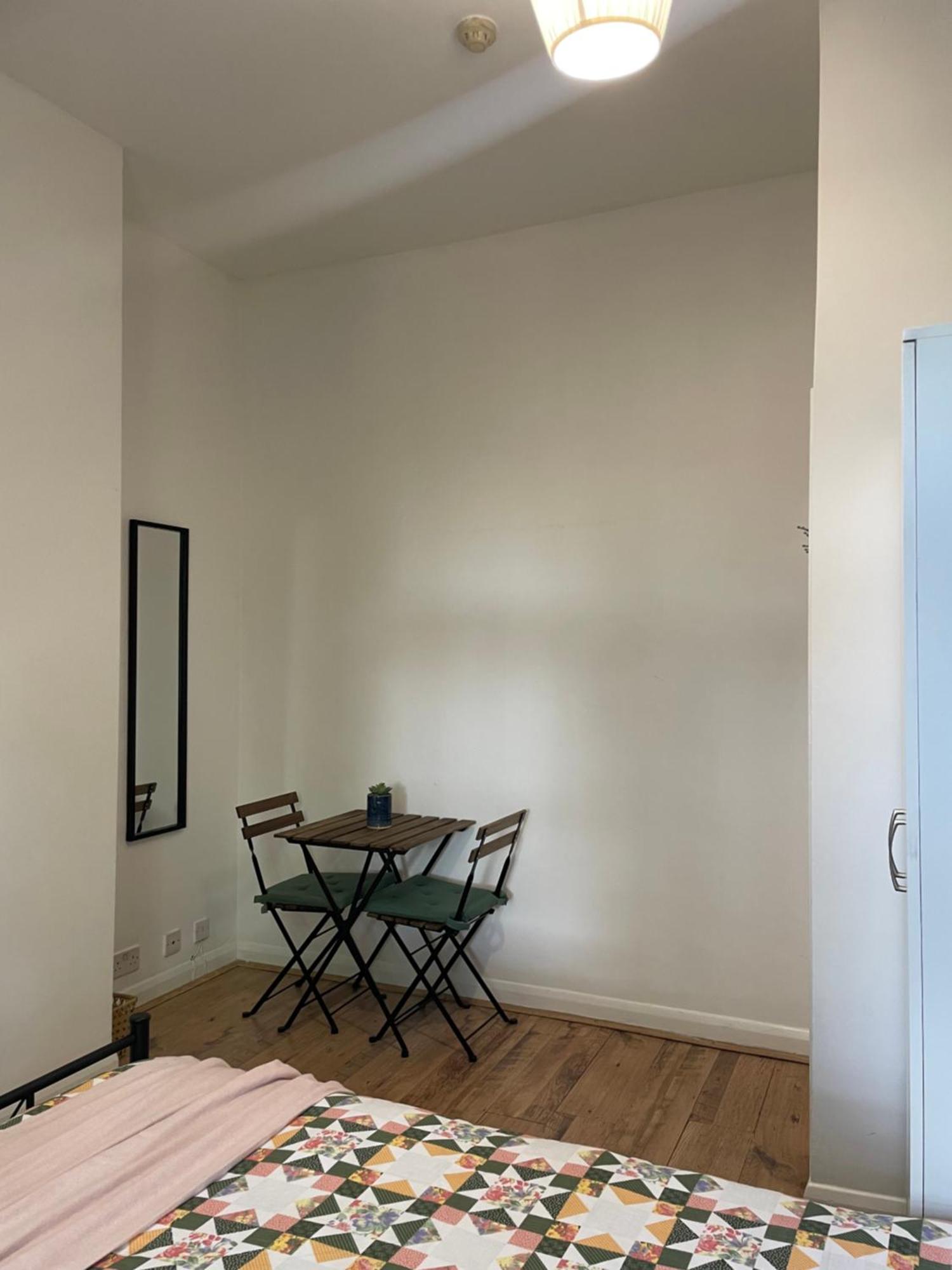 Contemporary Private Rooms Near Central London Kültér fotó