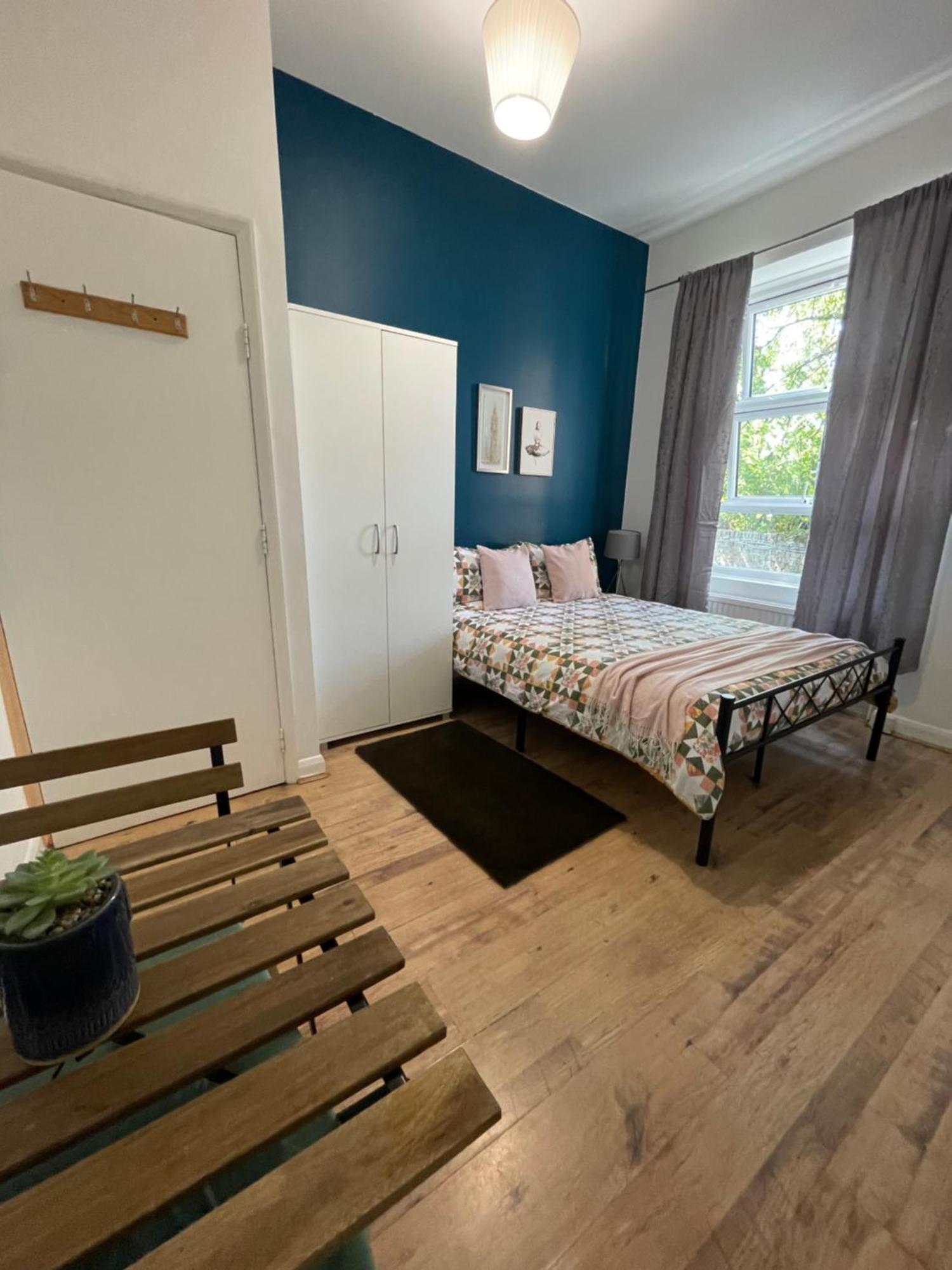 Contemporary Private Rooms Near Central London Kültér fotó