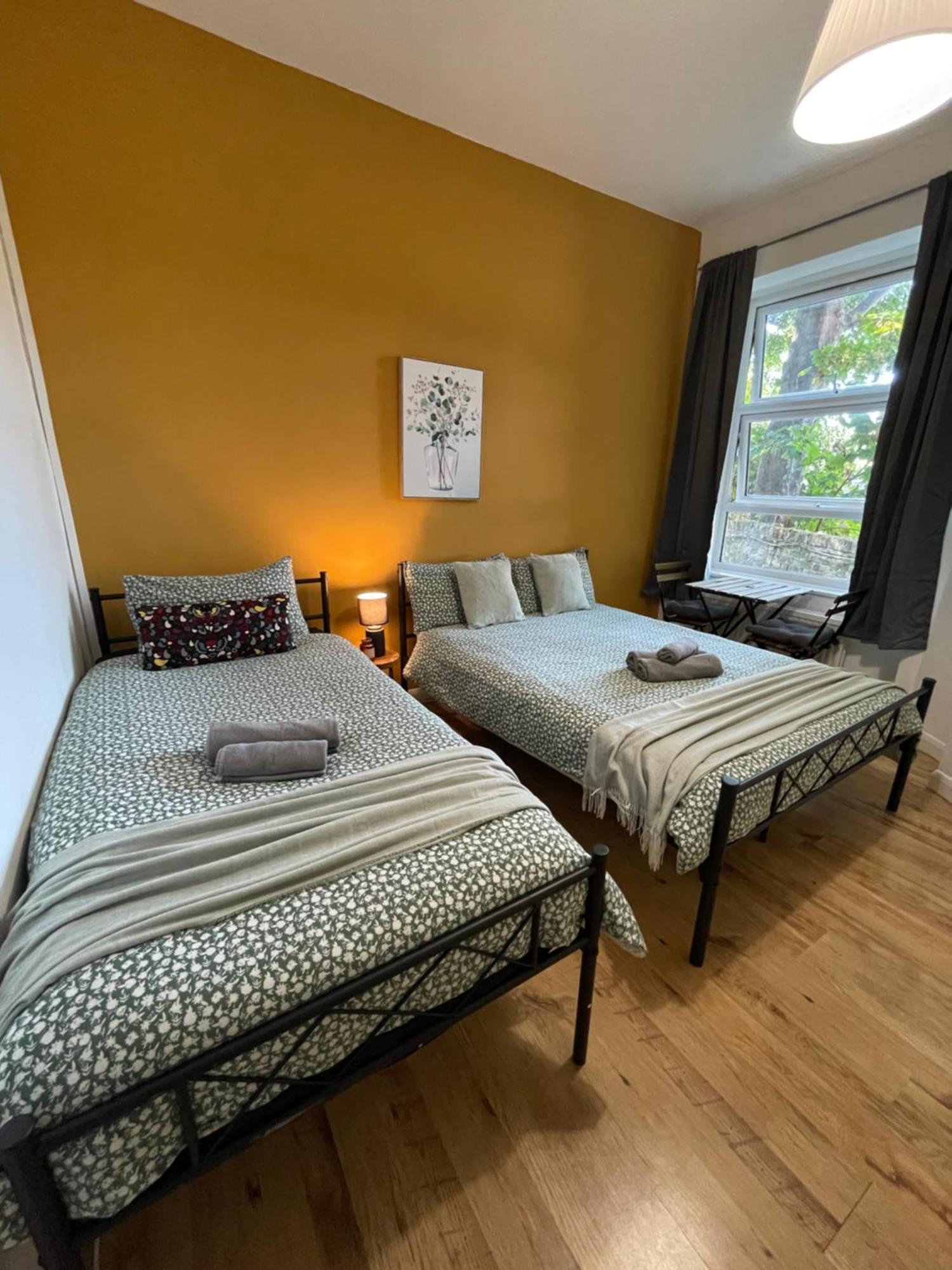 Contemporary Private Rooms Near Central London Kültér fotó