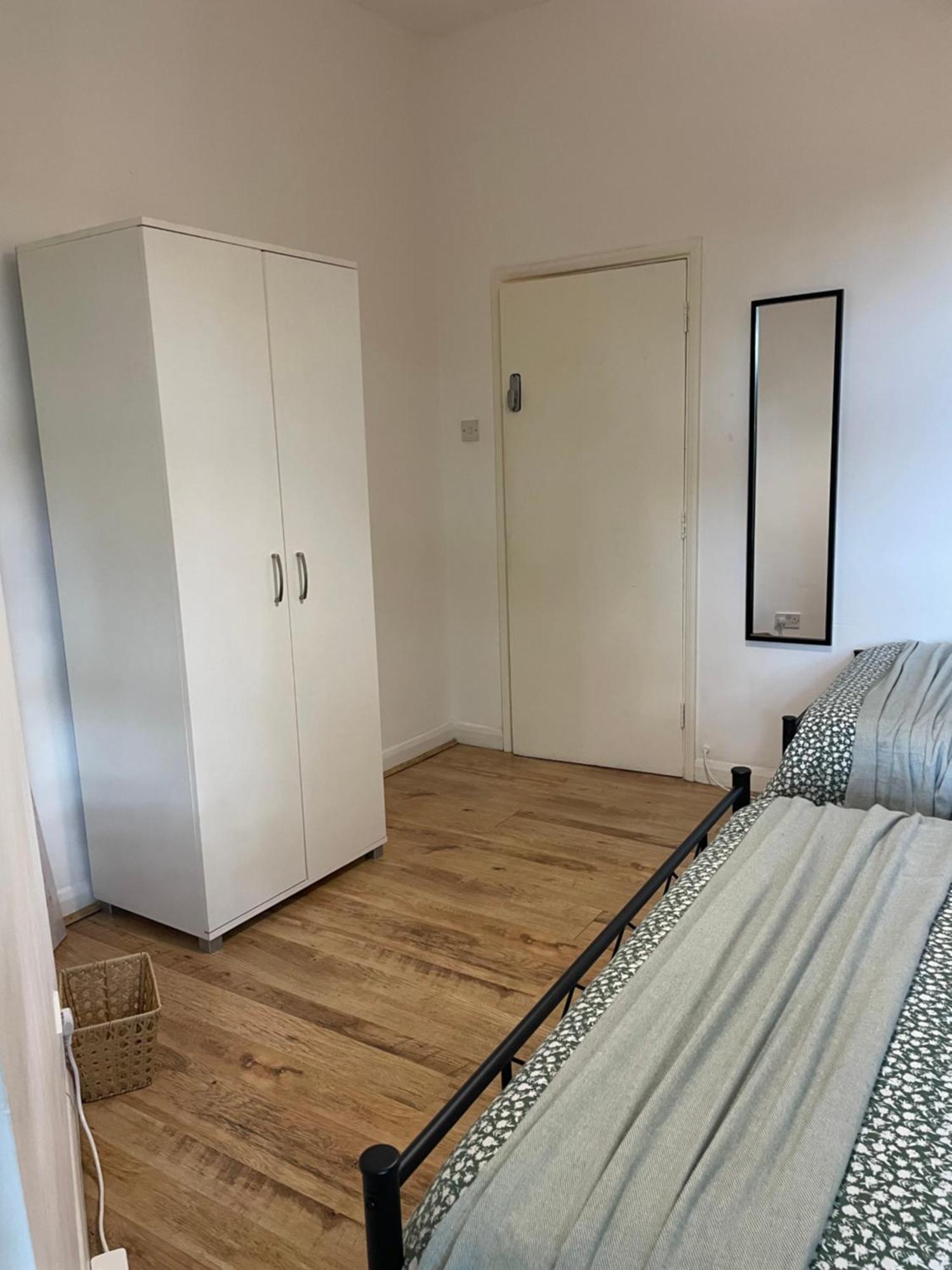 Contemporary Private Rooms Near Central London Kültér fotó